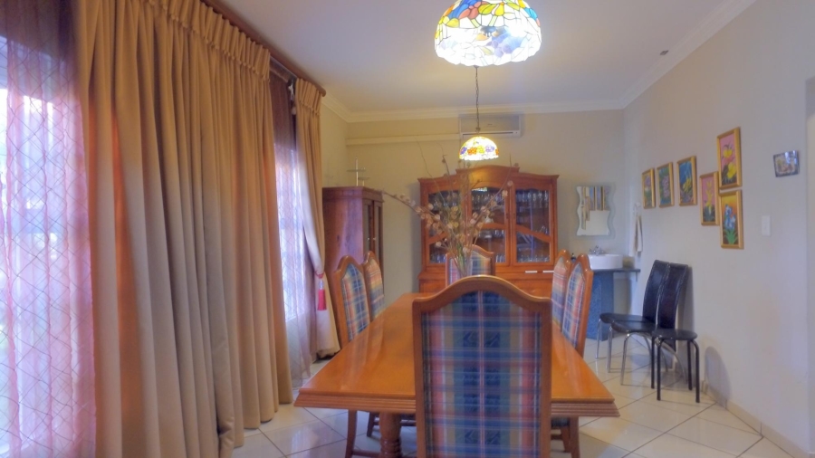5 Bedroom Property for Sale in Azalea Park North West